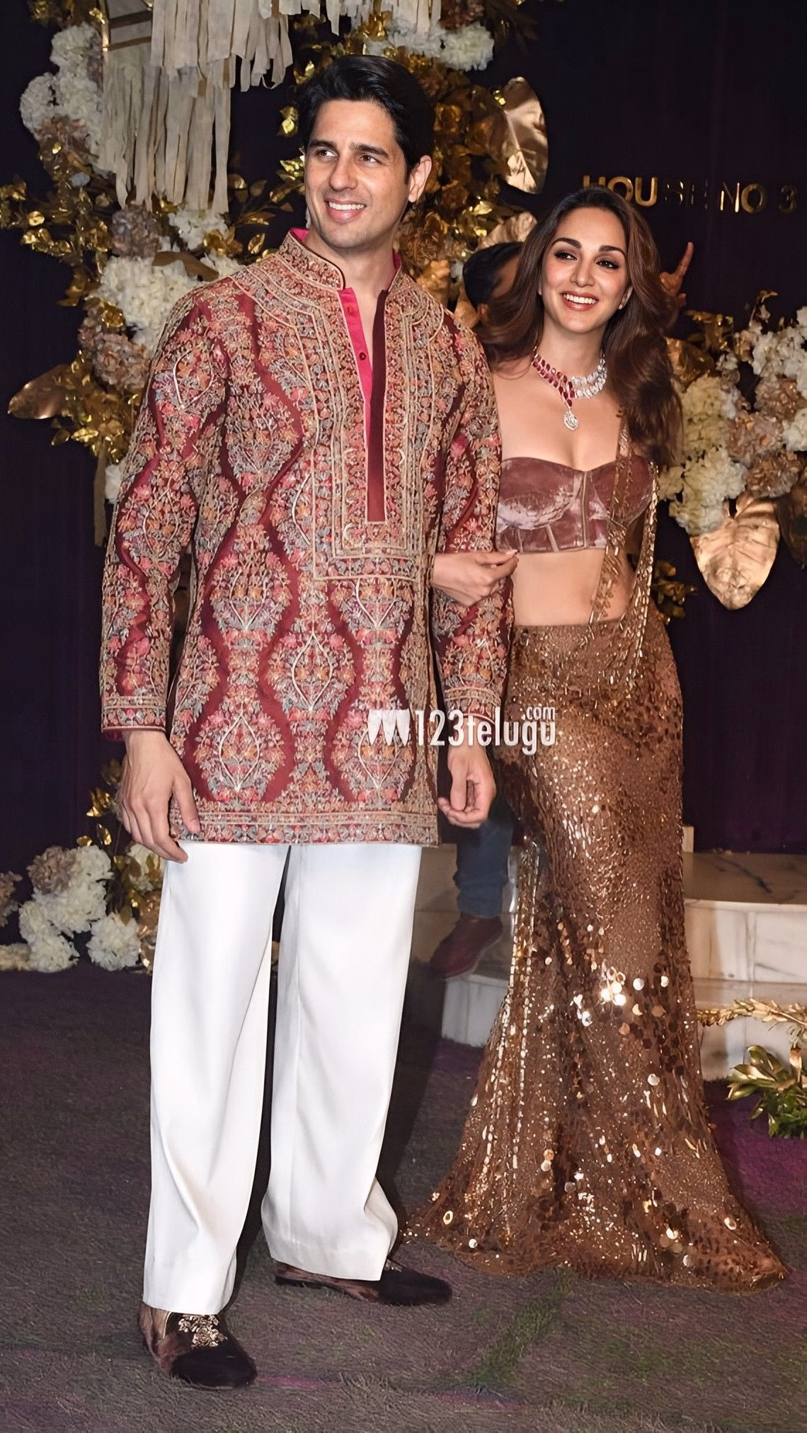 1036109458036131808_1