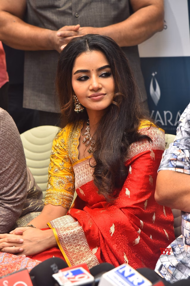 1036109458039637369_1