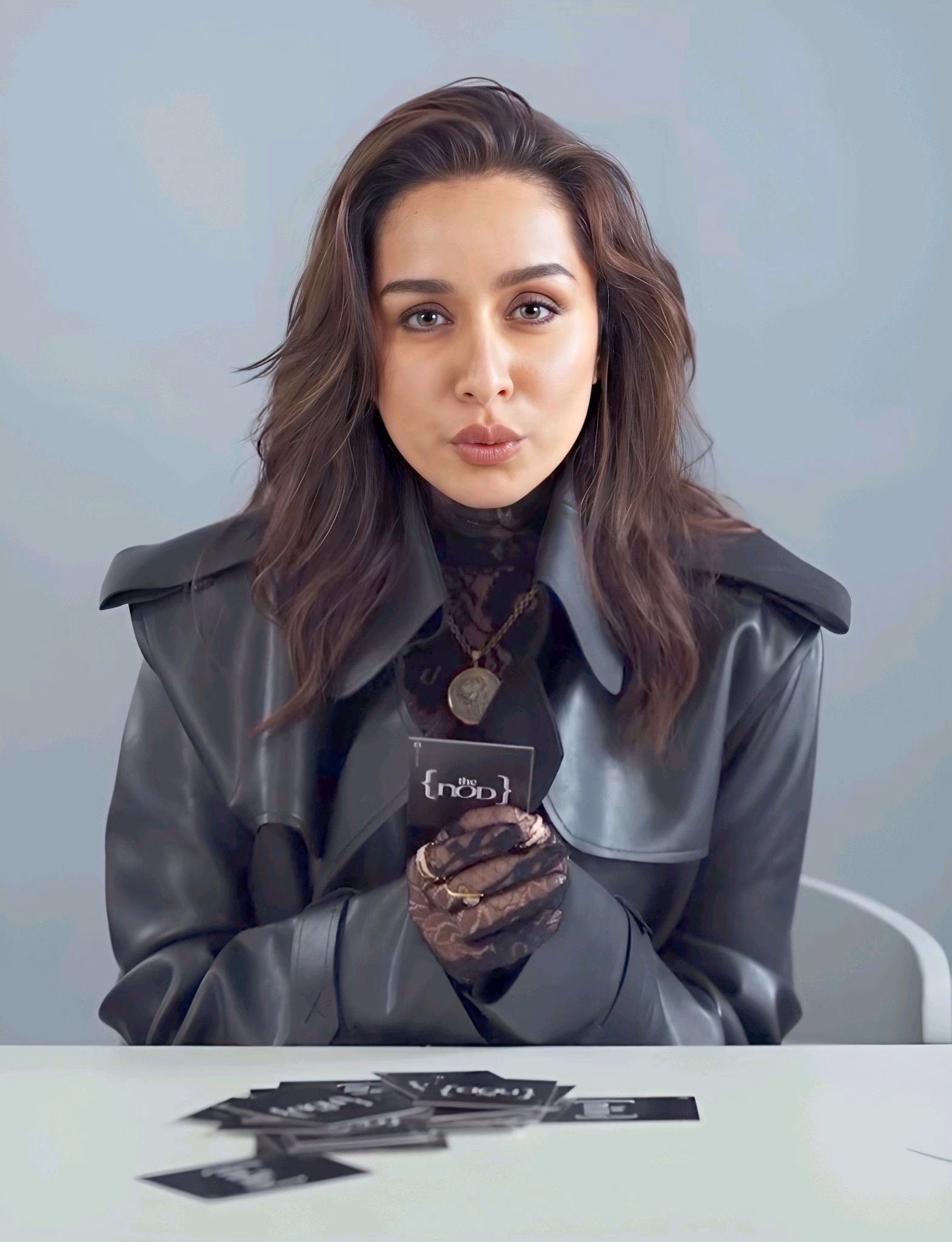 1036109458040822525_1