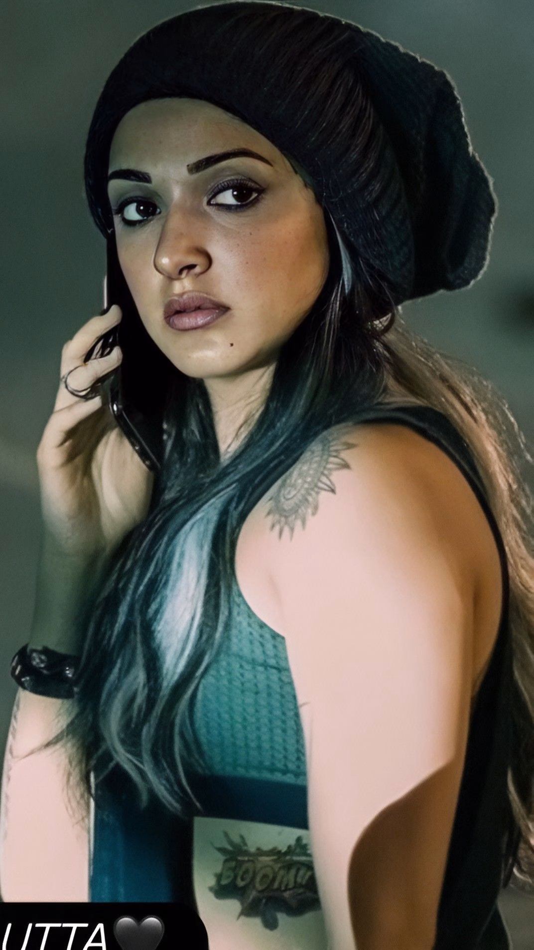 1036109458041230271_1