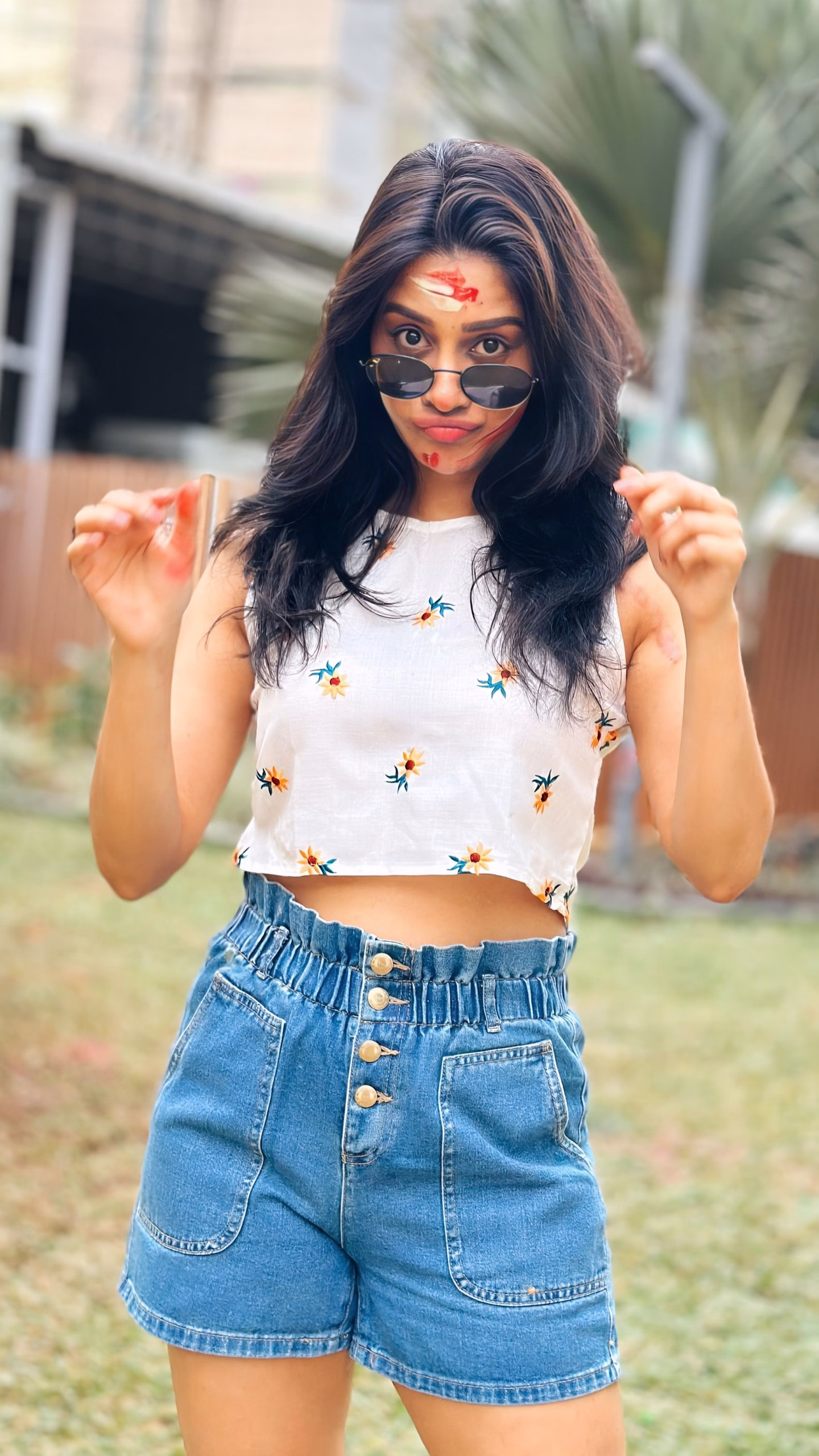 1036109458041604687_1