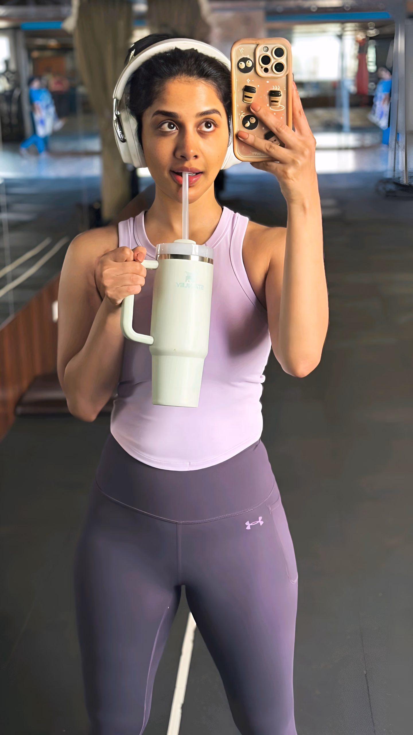 1036109458041604844_1