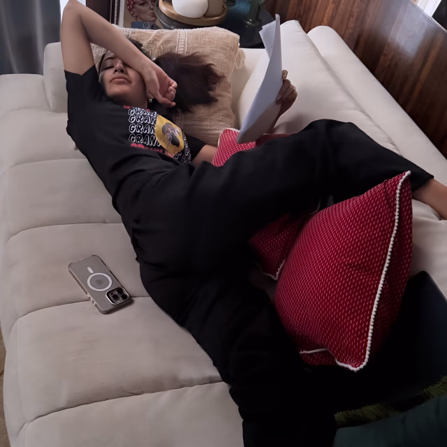 1036109458041637282_1