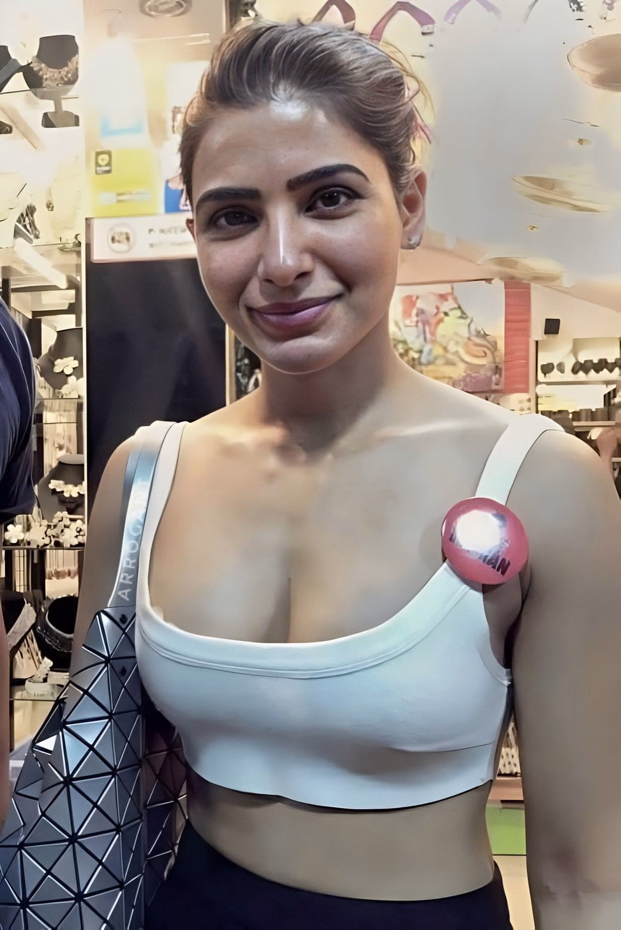 1036109458042732977_1