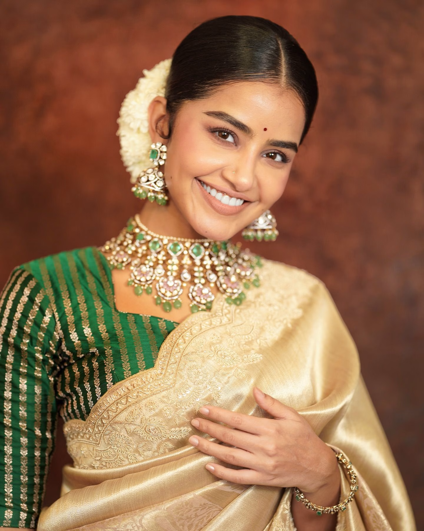 1036109458042959978_1