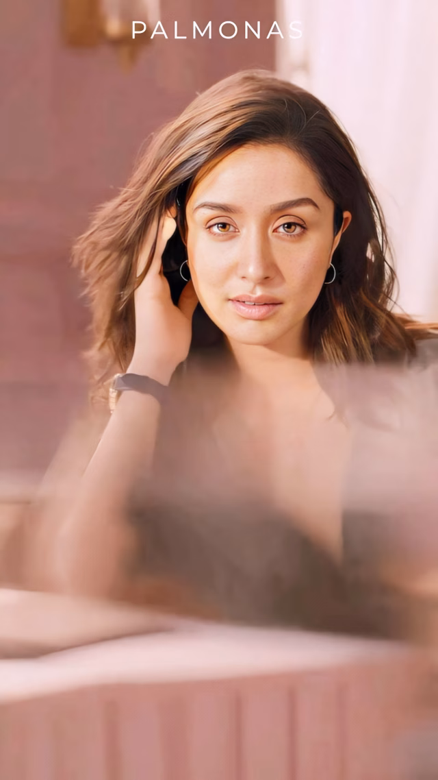 1036109458043104230_1