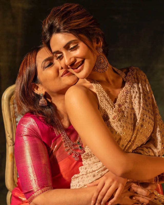 1036109458043598478_1