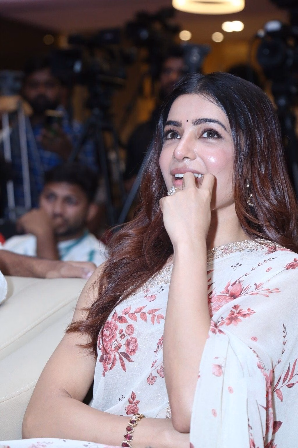 1036109458044089567_1