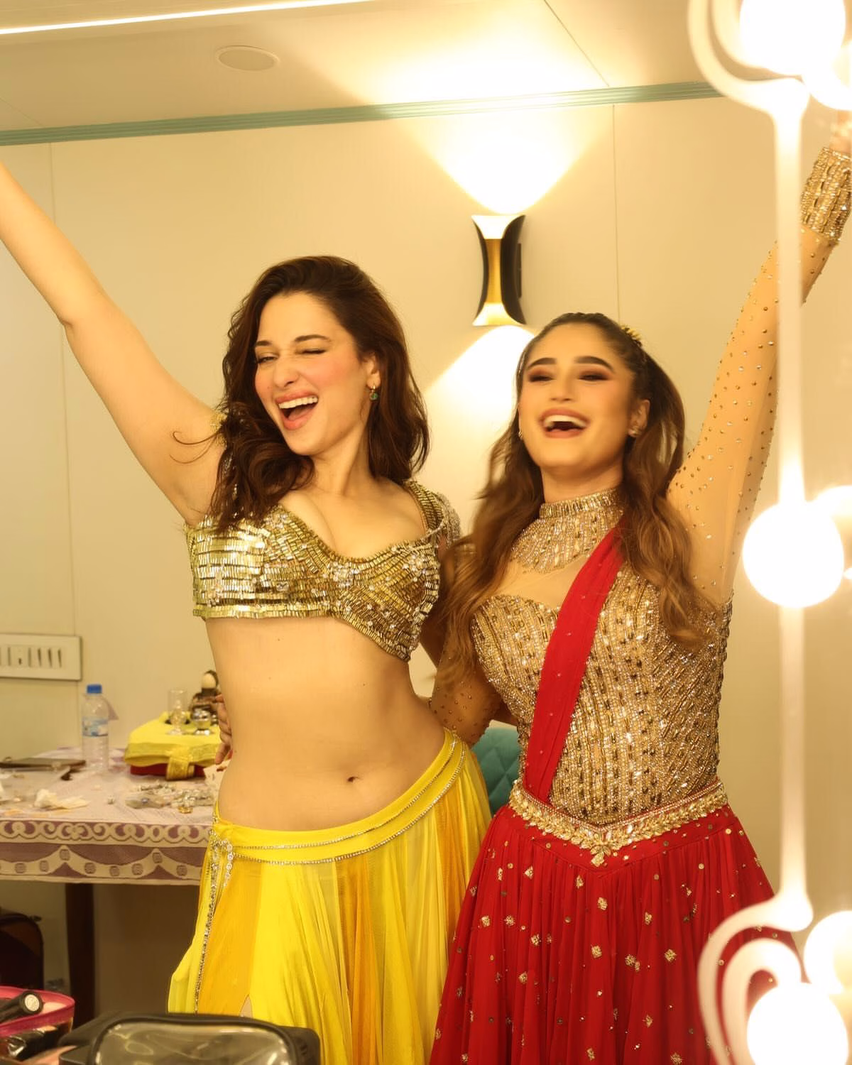 1036109458044508707_1