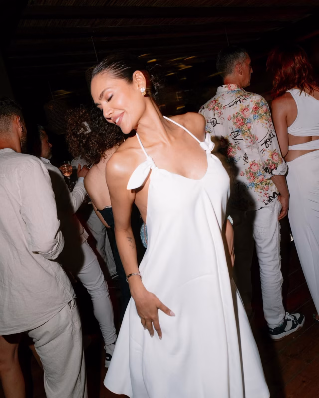 1036109458045381610_1