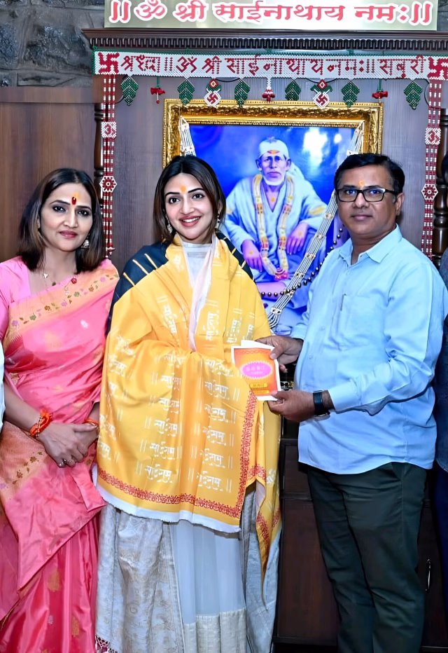 1036109458045464381_1