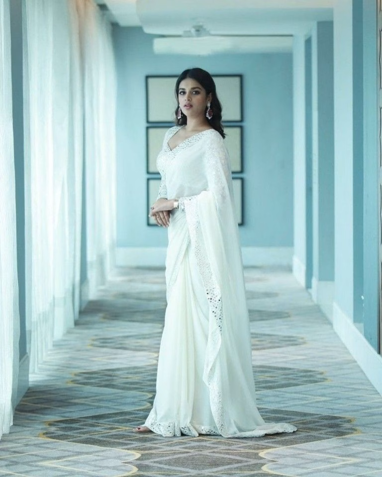Nidhhi Agerwal