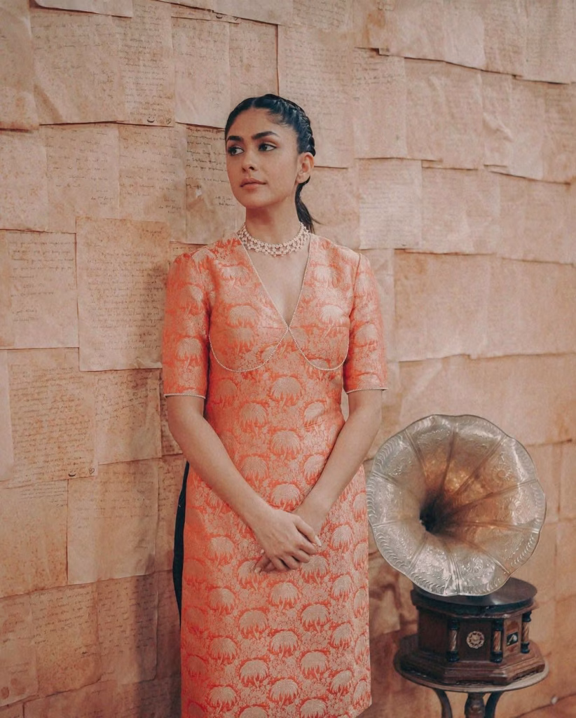 Mrunal Thakur