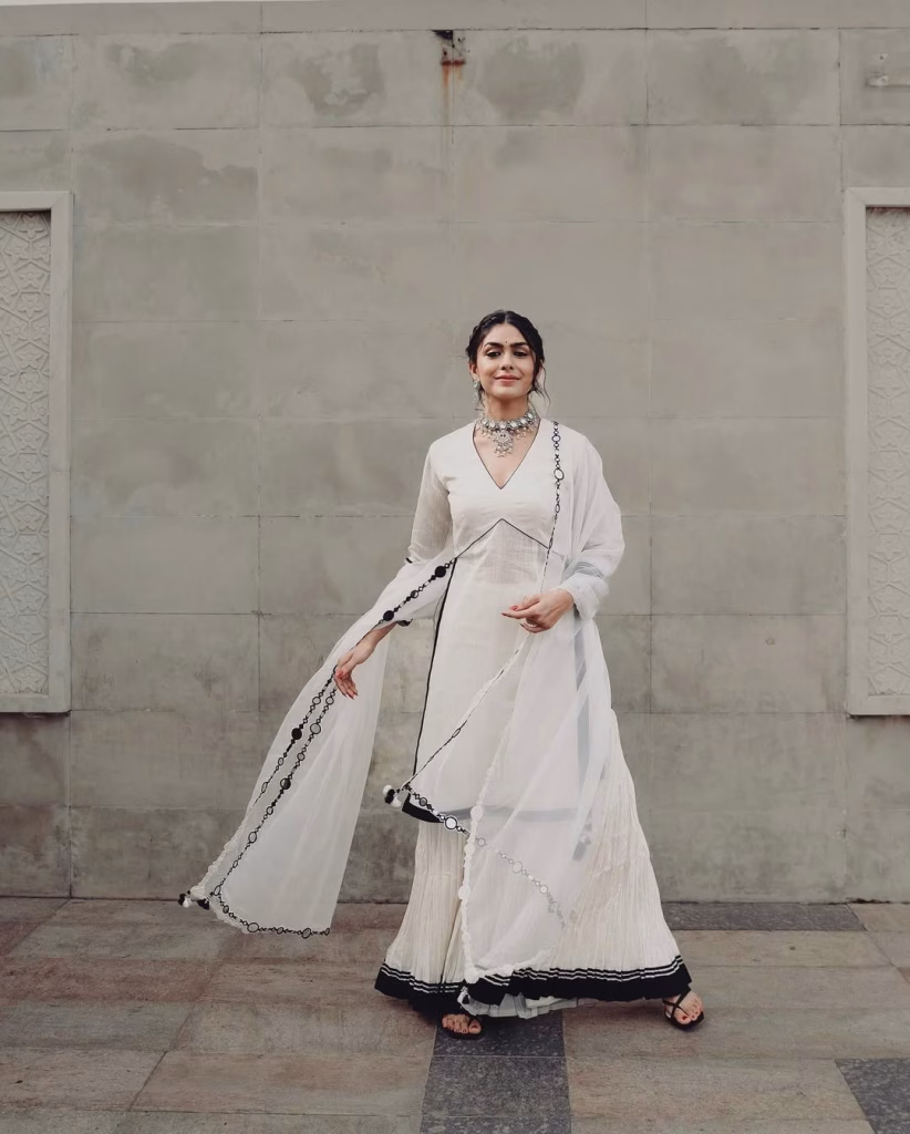 Mrunal Thakur