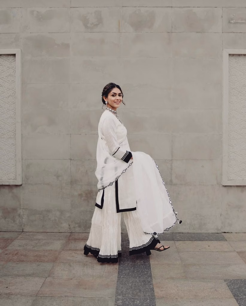 Mrunal Thakur
