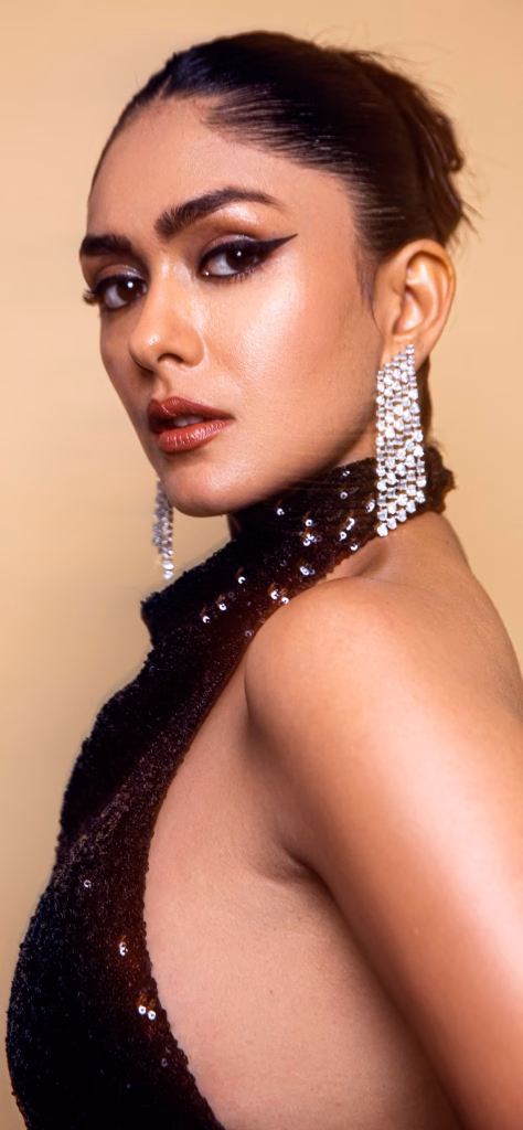 Mrunal Thakur
