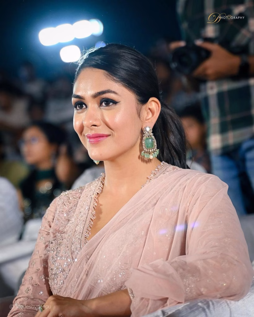 Mrunal Thakur