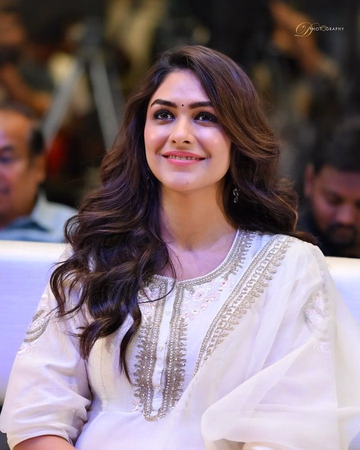 Mrunal Thakur