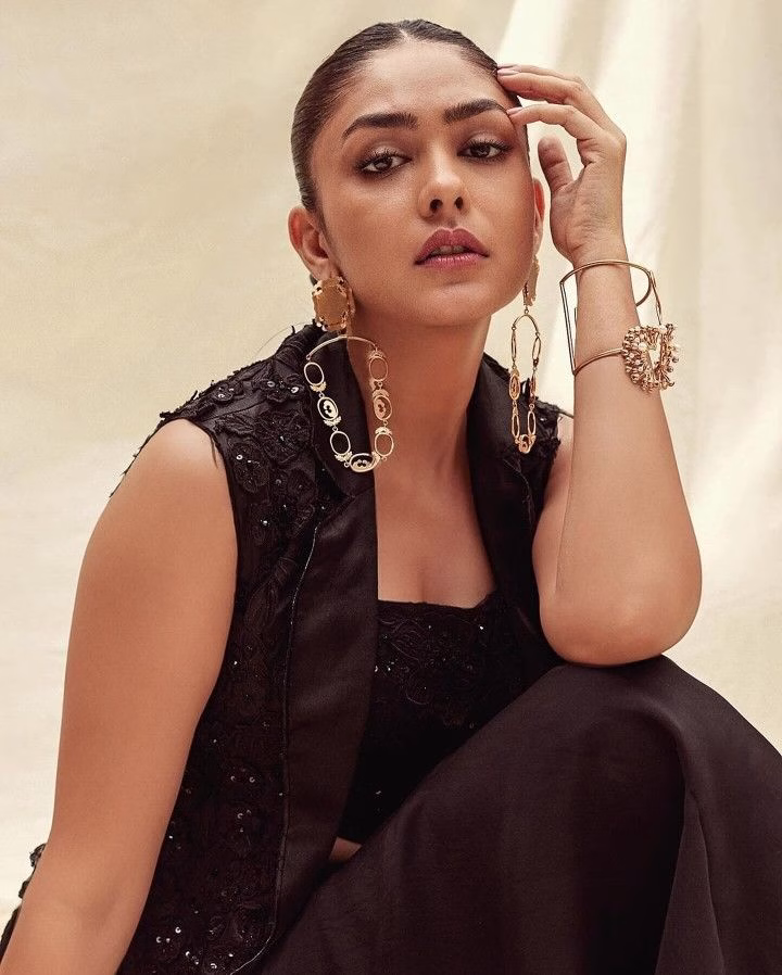 Mrunal Thakur