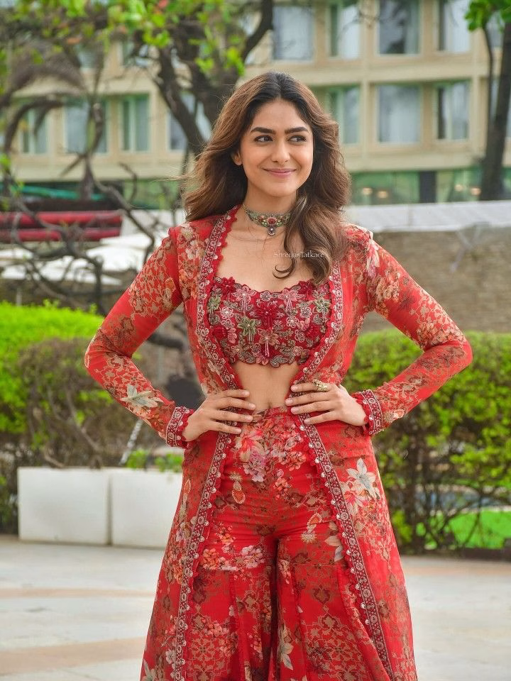 Mrunal Thakur