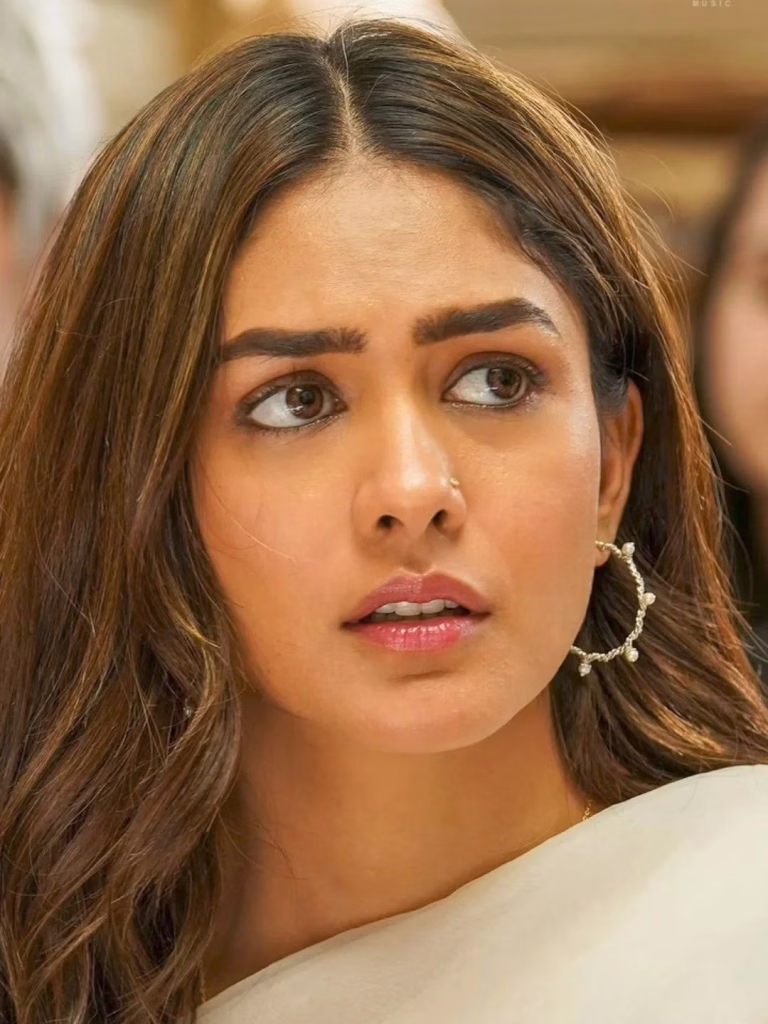 Mrunal Thakur