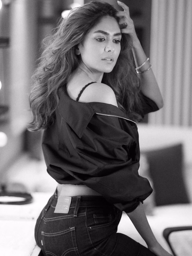 Mrunal Thakur