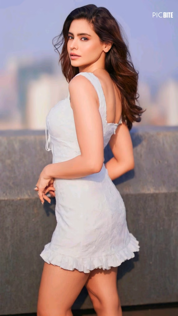 Aamna Sharif