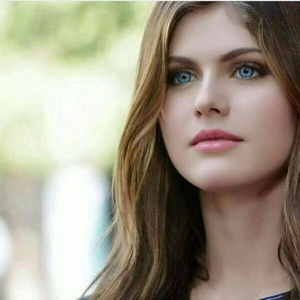 Alexandra Daddario
