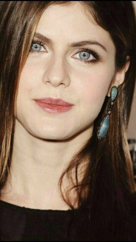 Alexandra Daddario