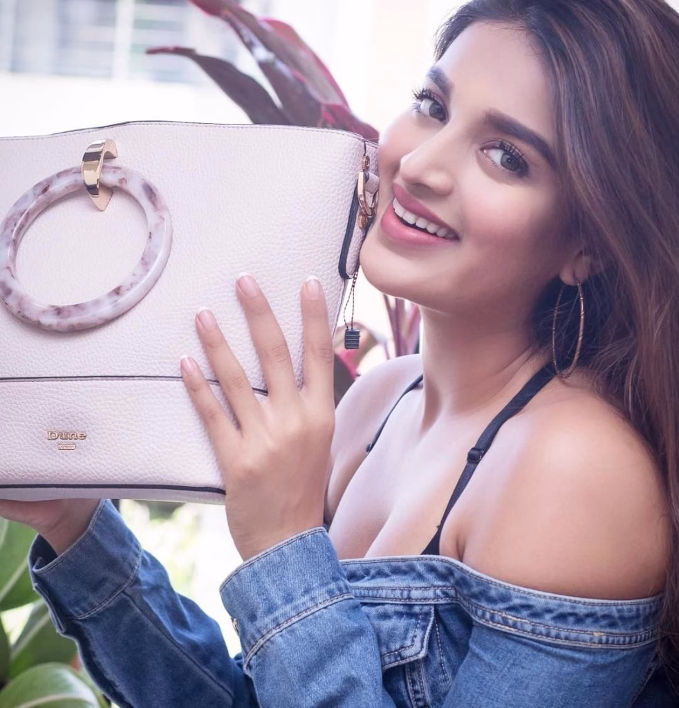 Nidhhi Agerwal