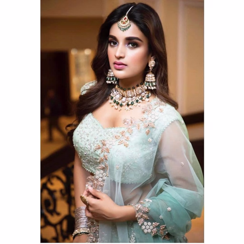 Nidhhi Agerwal