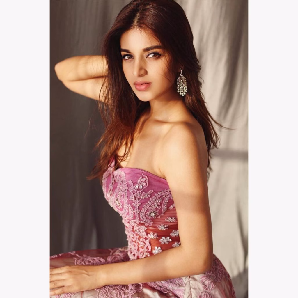 Nidhhi Agerwal