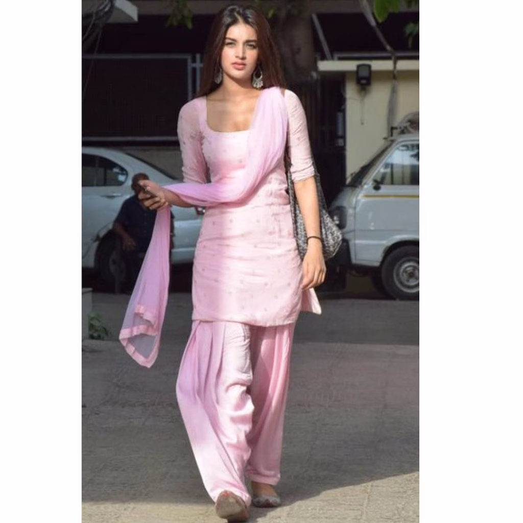 Nidhhi Agerwal