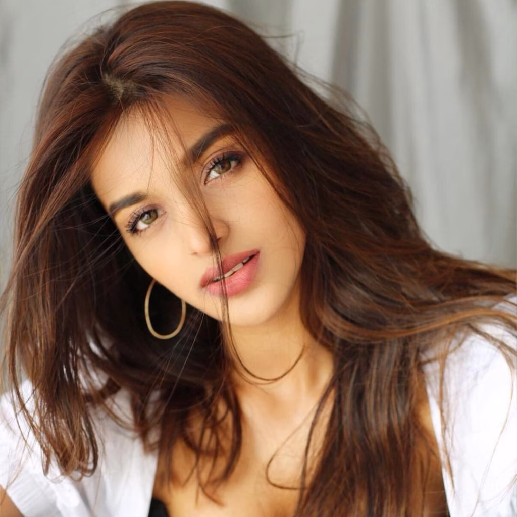 Nidhhi Agerwal