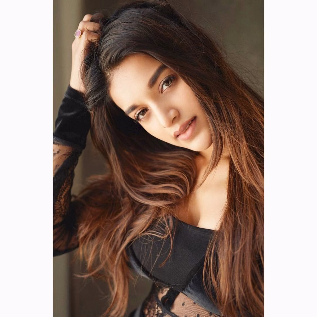 Nidhhi Agerwal