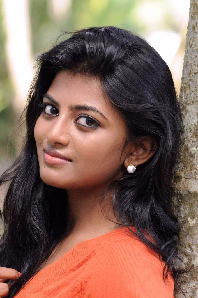Anandhi
