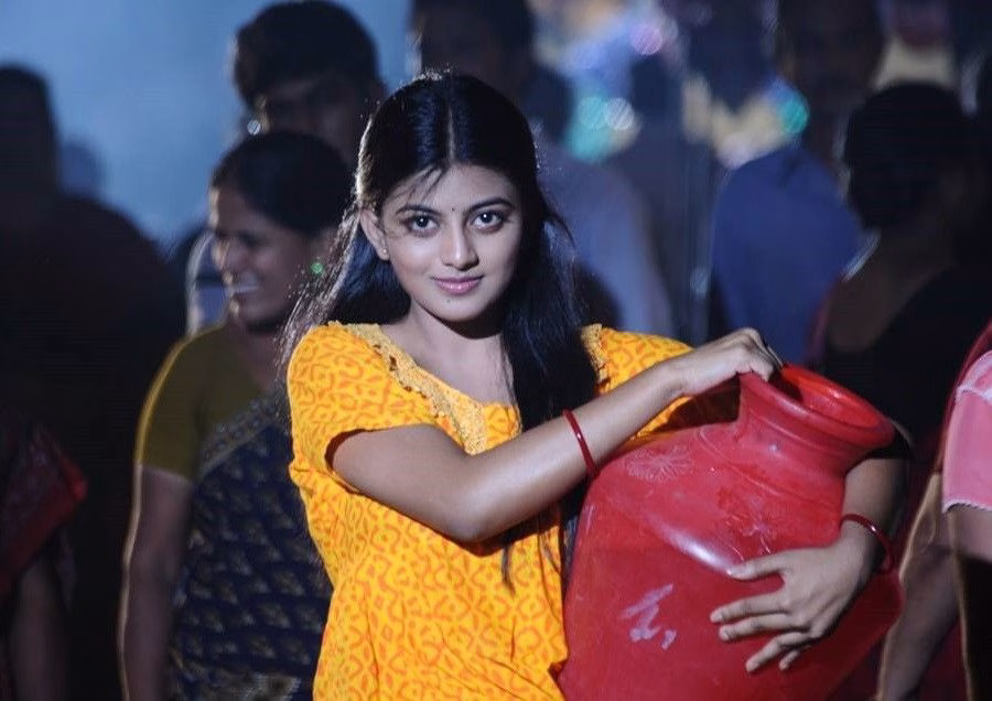 Anandhi