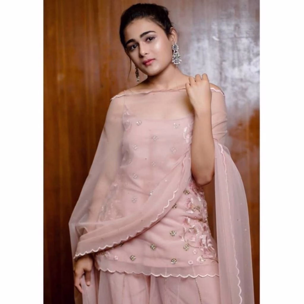 Shalini Pandey