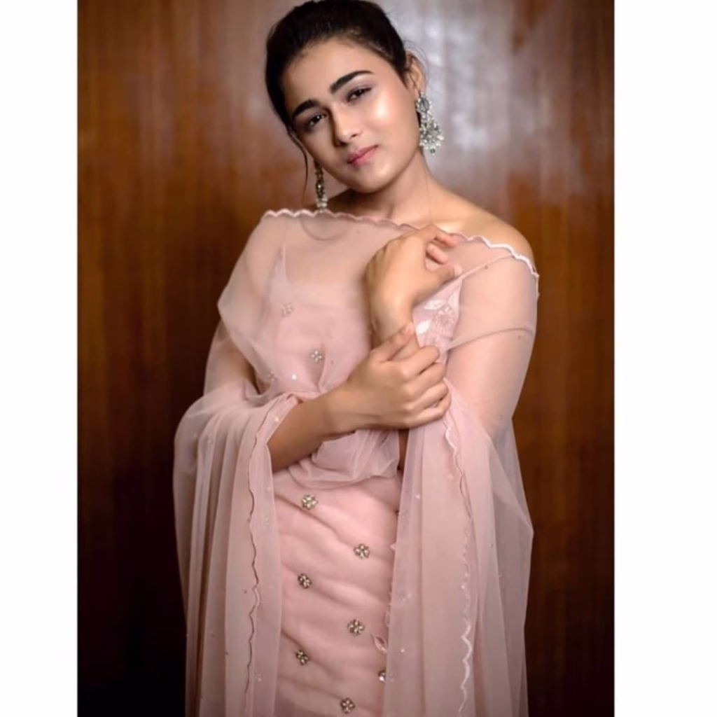 Shalini Pandey