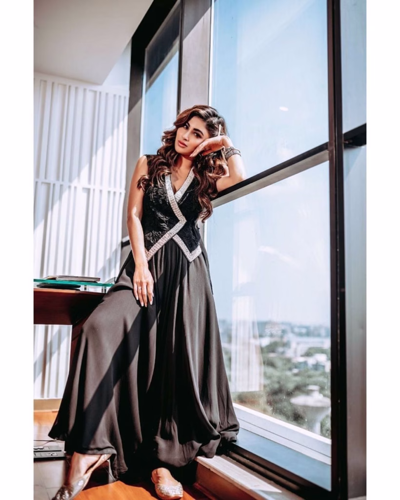 Mouni Roy