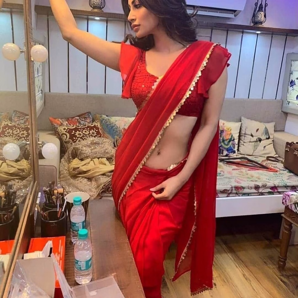 Mouni Roy
