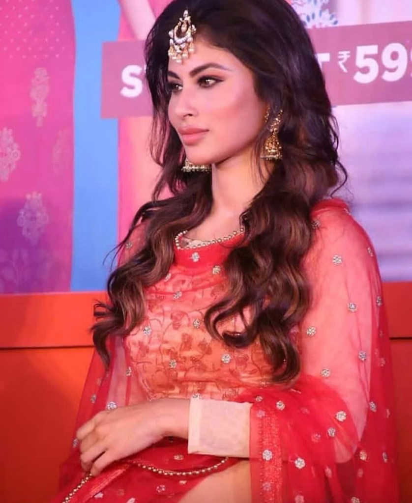Mouni Roy