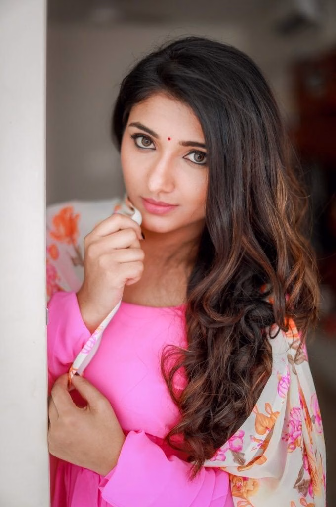 Mirna Menon