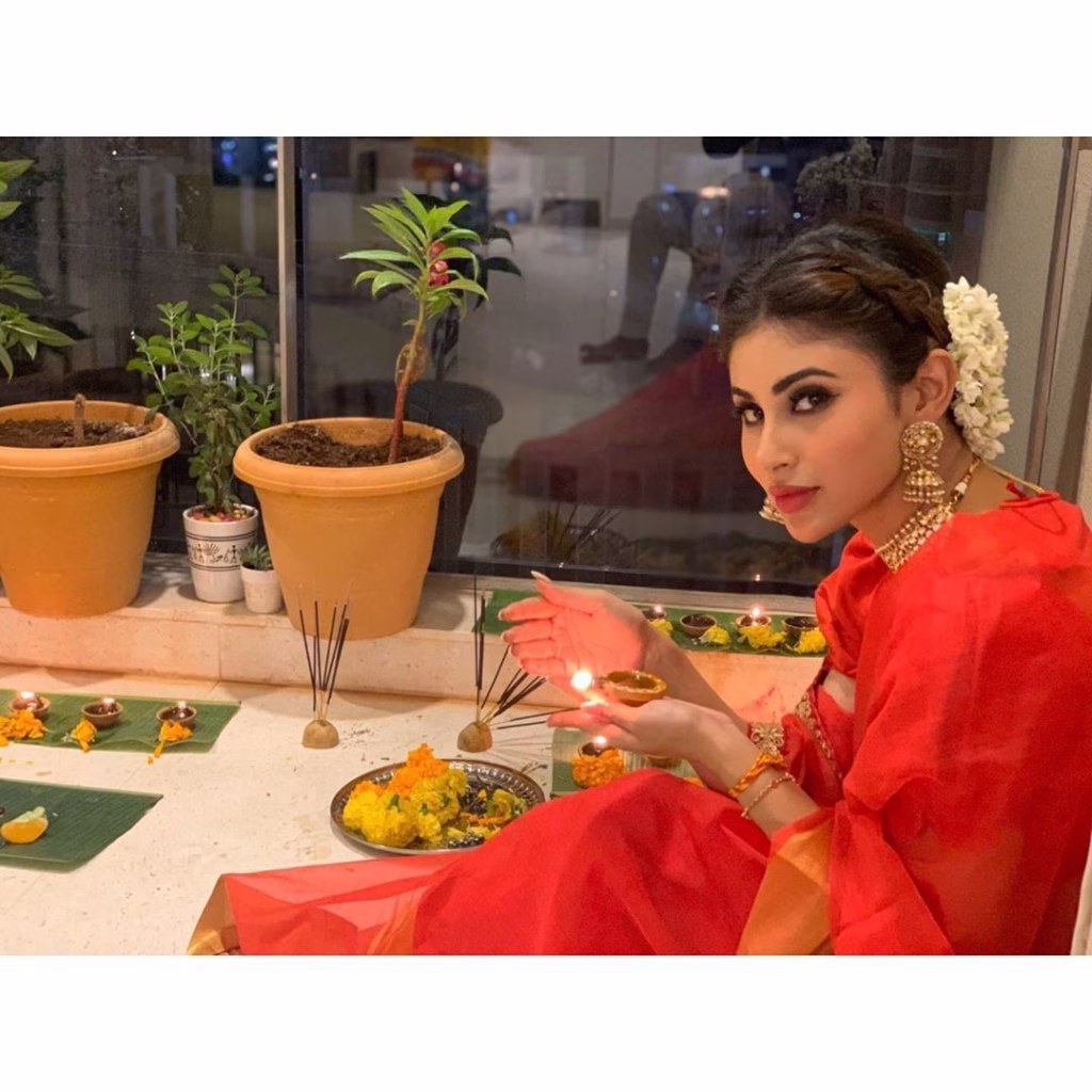 Mouni Roy