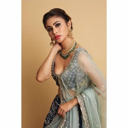 Mouni Roy