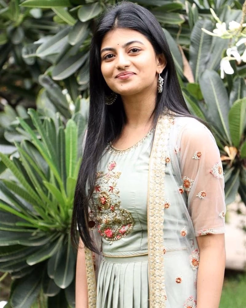 Anandhi