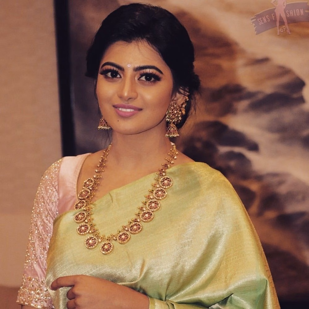 Anandhi