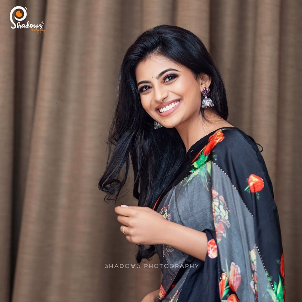 Anandhi