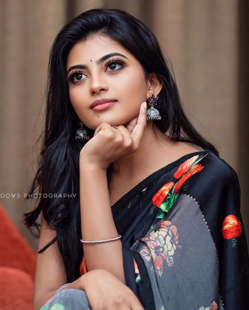 Anandhi
