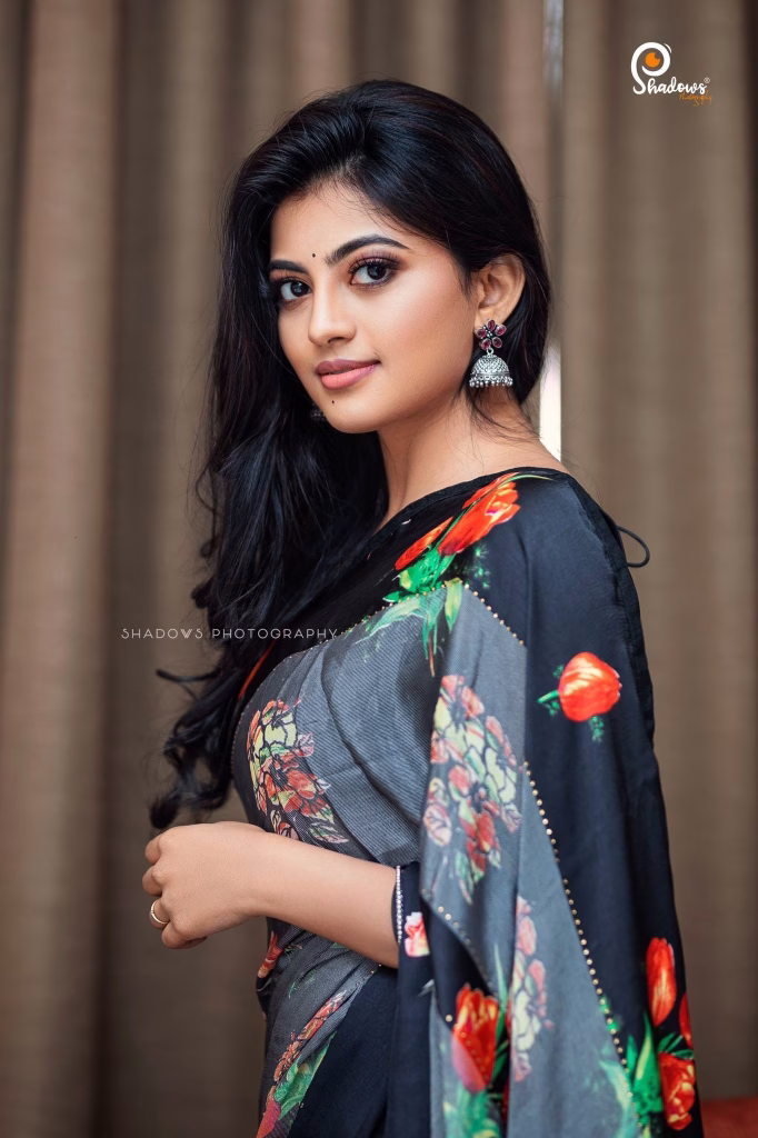 Anandhi